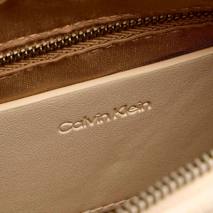 sac-bandouliere-convertible-en-jacquard-avec-logo sac-bandouliere-convertible-en-jacquard-avec-logo