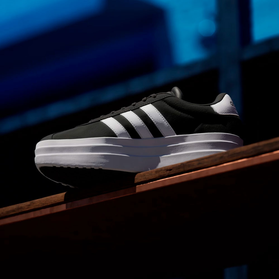vl-court-bold-sneakers vl-court-bold-sneakers