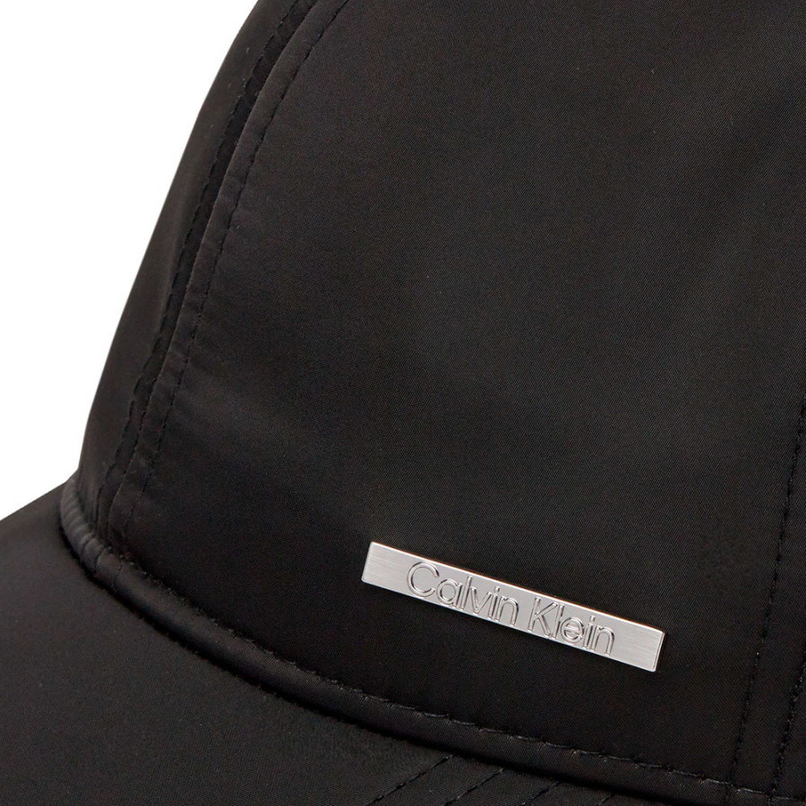 casquette-de-baseball-en-satin-avec-logo-classique casquette-de-baseball-en-satin-avec-logo-classique