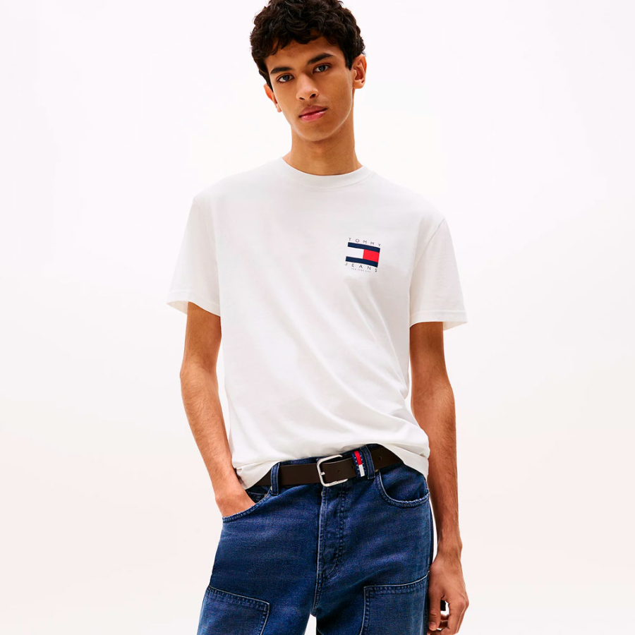 t-shirt-avec-logo-au-dos t-shirt-avec-logo-au-dos