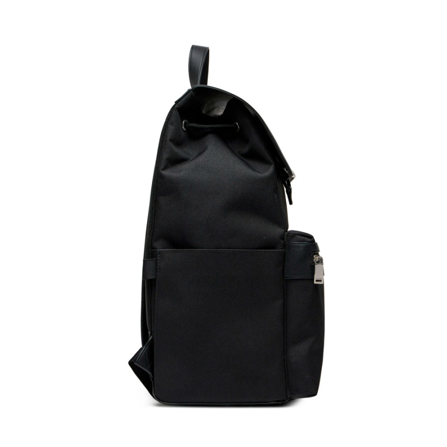 contrast-flap-backpack contrast-flap-backpack