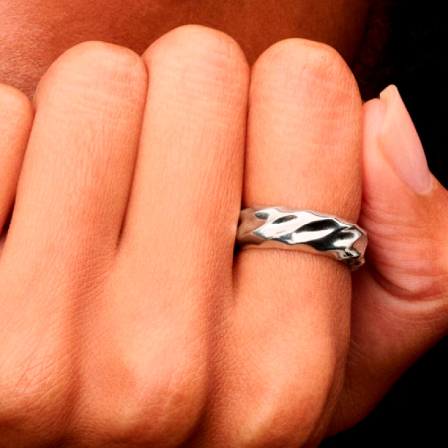 wide-wavy-band-ring-193886c00 wide-wavy-band-ring-193886c00
