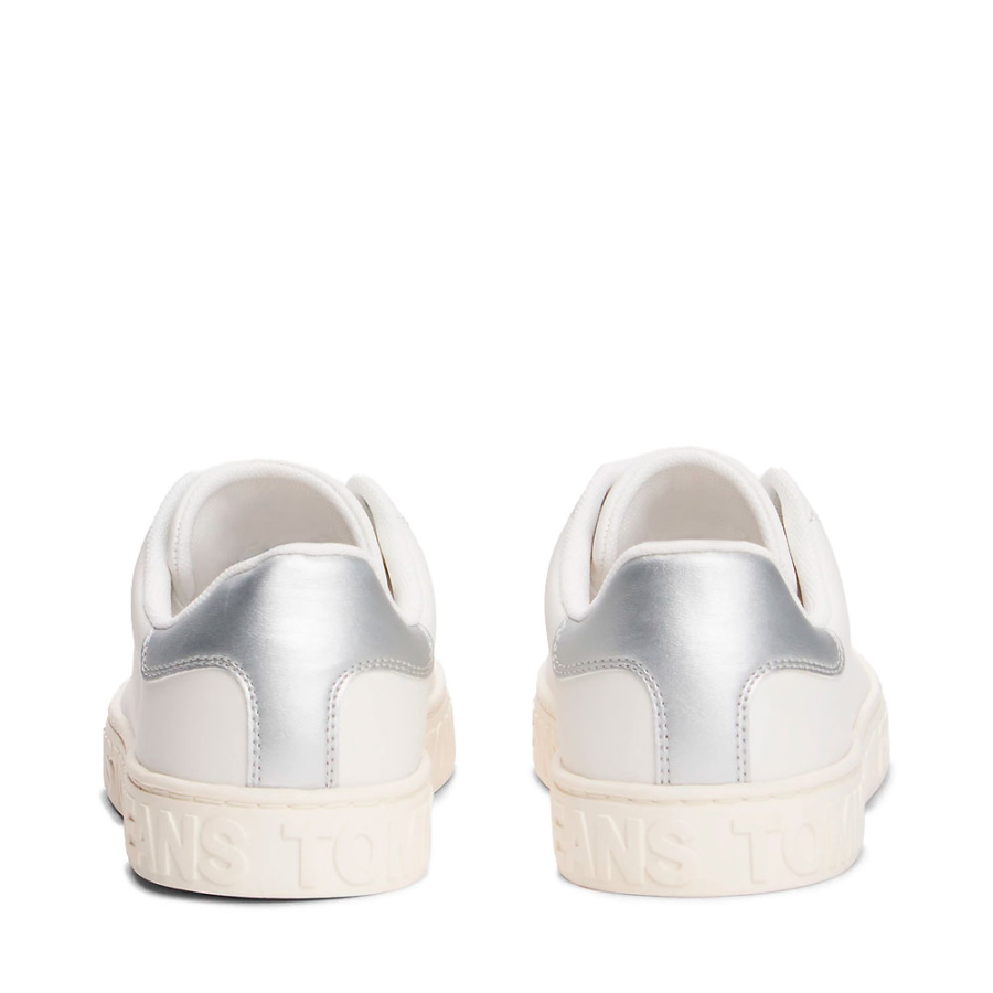 zapatillas-con-logo-en-relieve-con-piel zapatillas-con-logo-en-relieve-con-piel