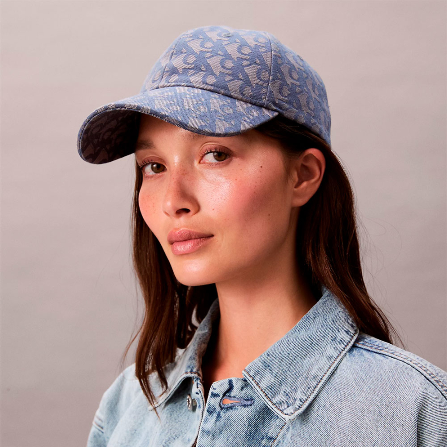casquette-jacquard-avec-logo