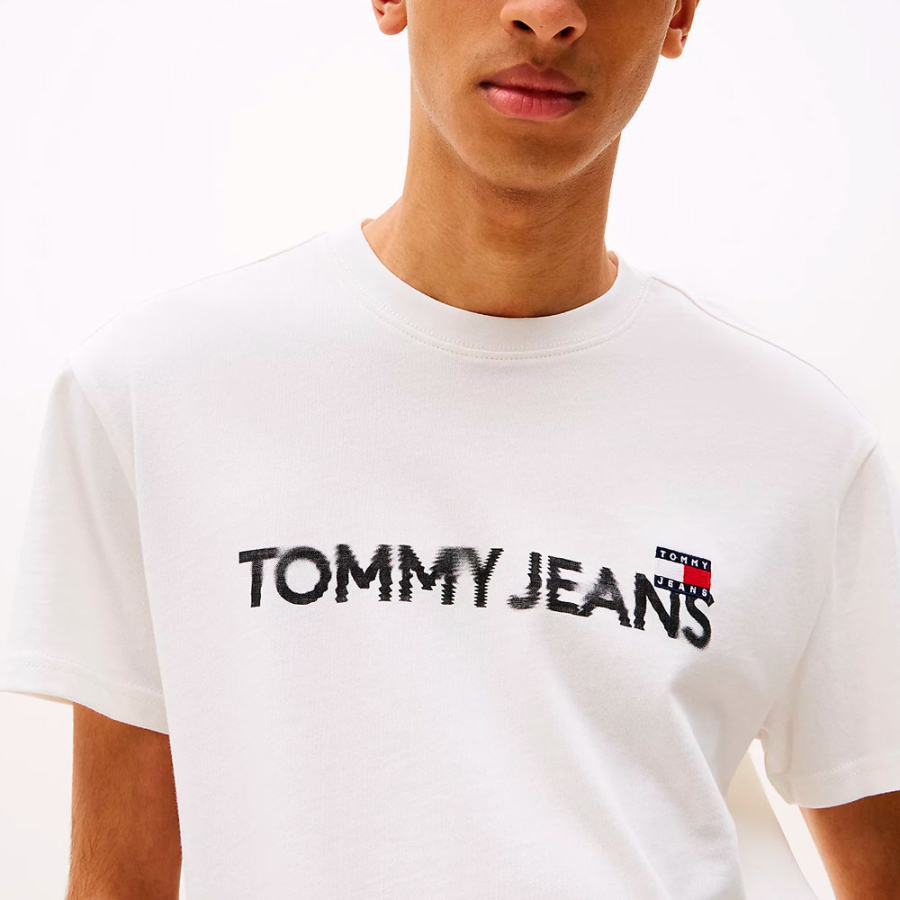 camiseta-gola-redonda-com-patch camiseta-gola-redonda-com-patch