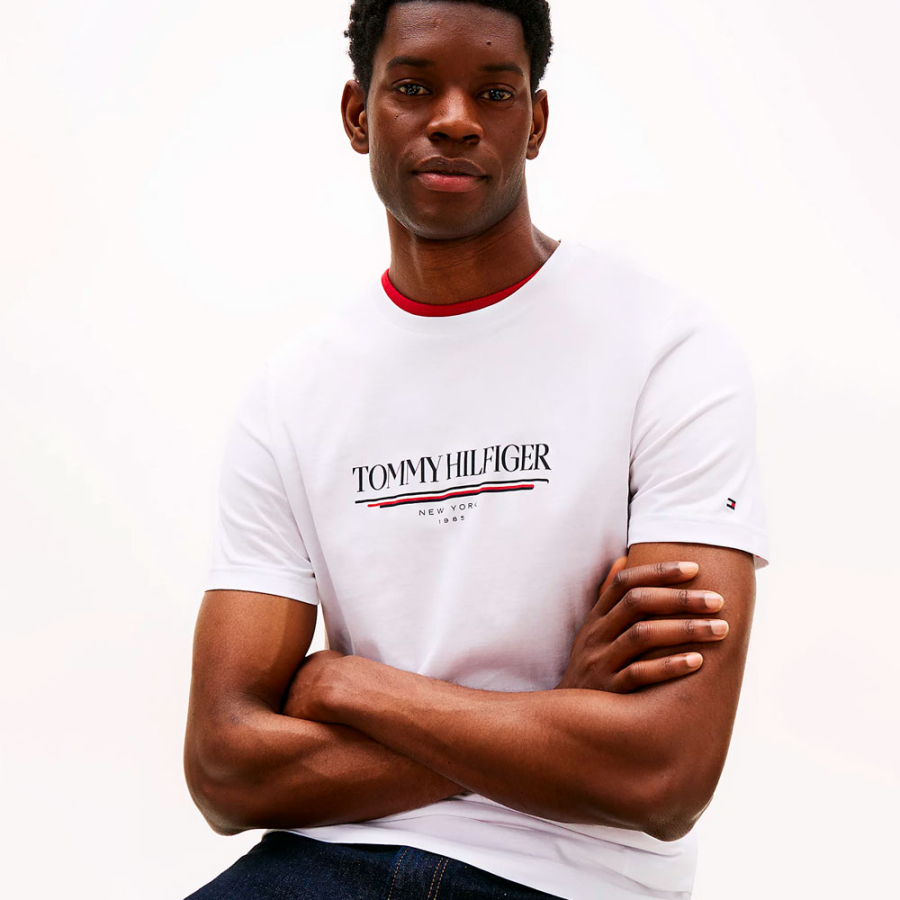 t-shirt-col-rond-avec-logo t-shirt-col-rond-avec-logo