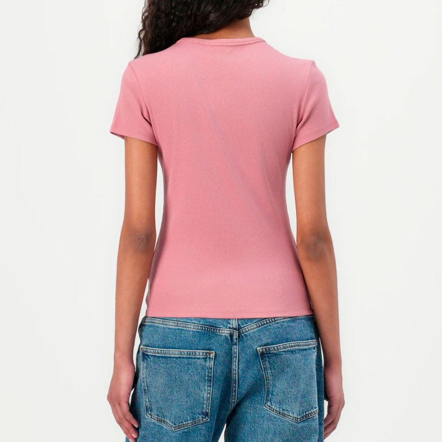 camiseta-slim-de-cuello-redondo camiseta-slim-de-cuello-redondo