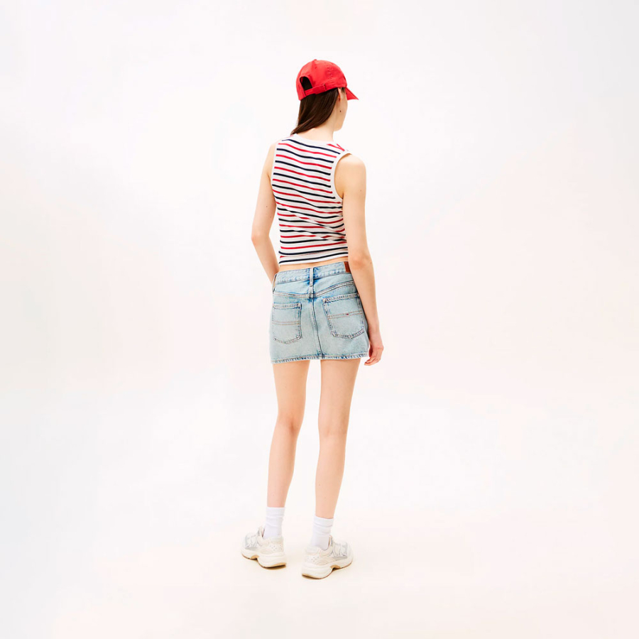 t-shirt-slim-sans-manches-avec-logo-brode t-shirt-slim-sans-manches-avec-logo-brode