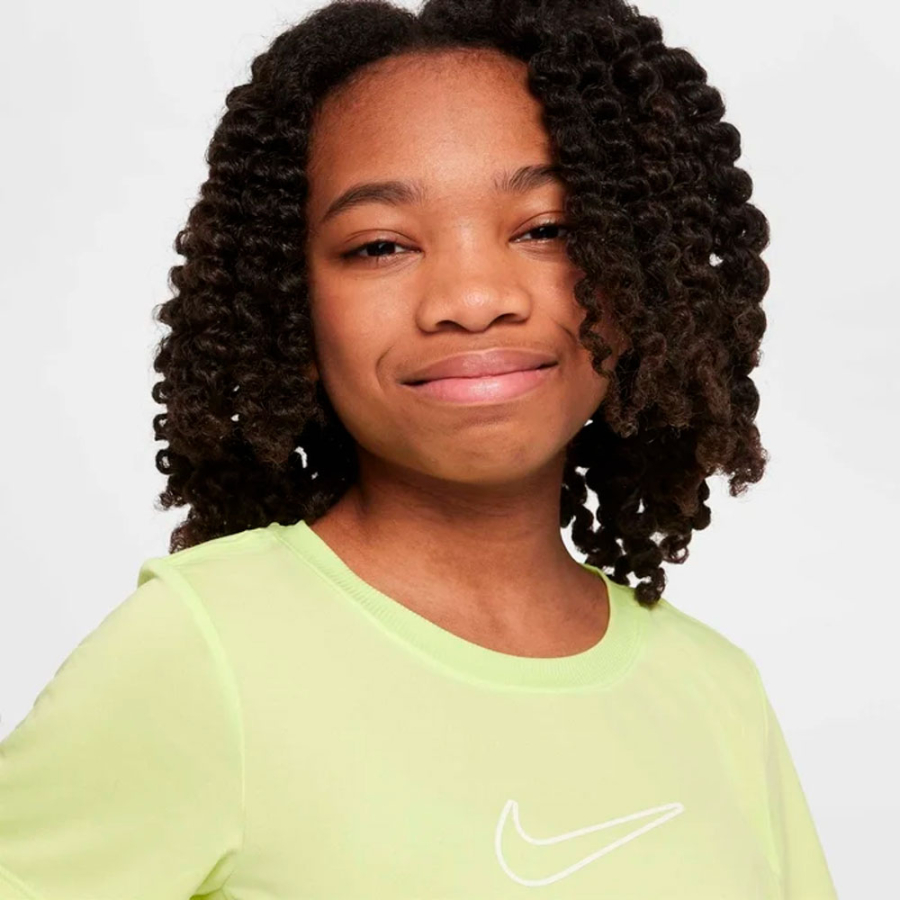 t-shirt-a-maniche-corte-dri-fit-da-ragazza
