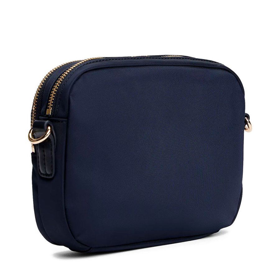 umhangetasche-mit-monogramm umhangetasche-mit-monogramm