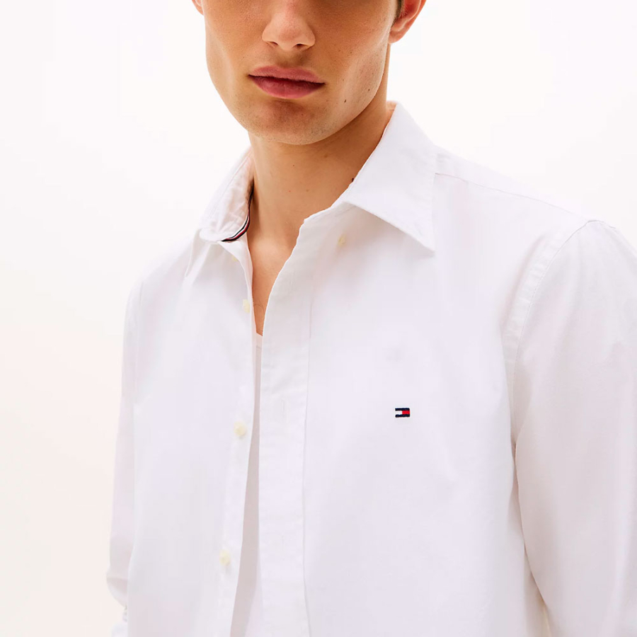 camisa-de-popeline-flexivel-com-corte-regular camisa-de-popeline-flexivel-com-corte-regular