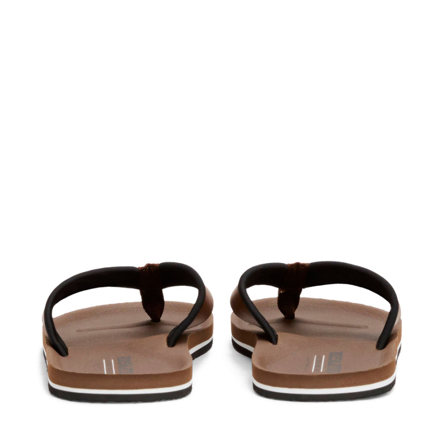 flip-flops-mit-gepolsterten-riemen-und-aufschrift flip-flops-mit-gepolsterten-riemen-und-aufschrift
