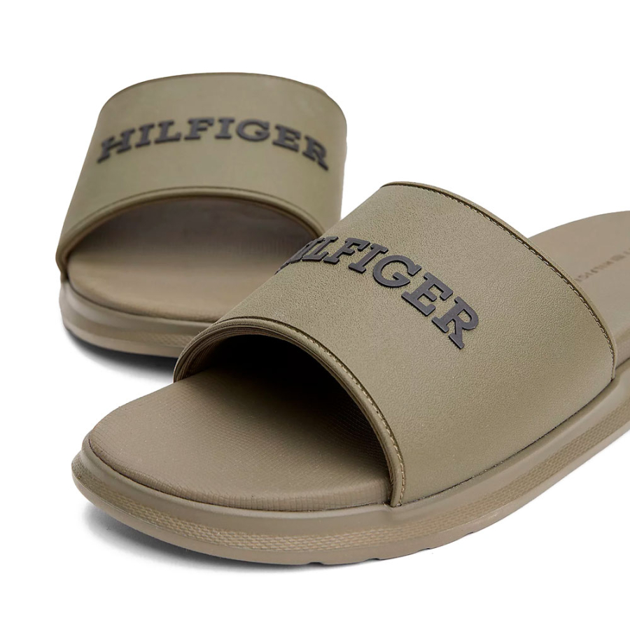 flip-flops-mit-strukturiertem-logo flip-flops-mit-strukturiertem-logo