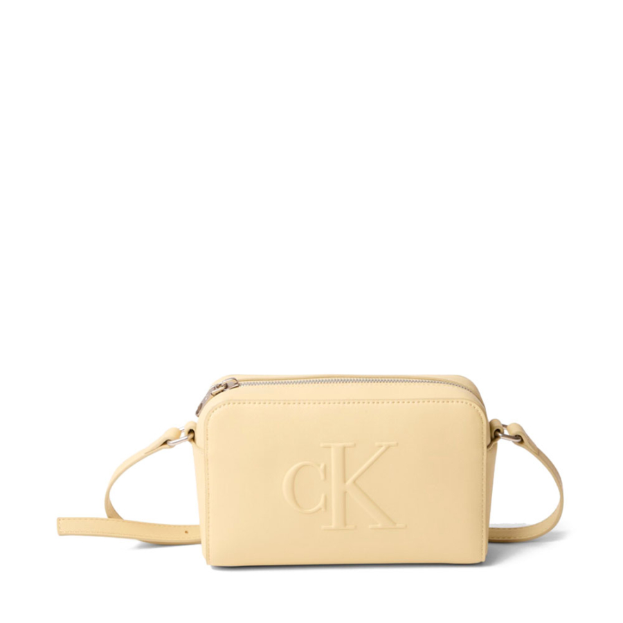 geformte-kamera-schultertasche