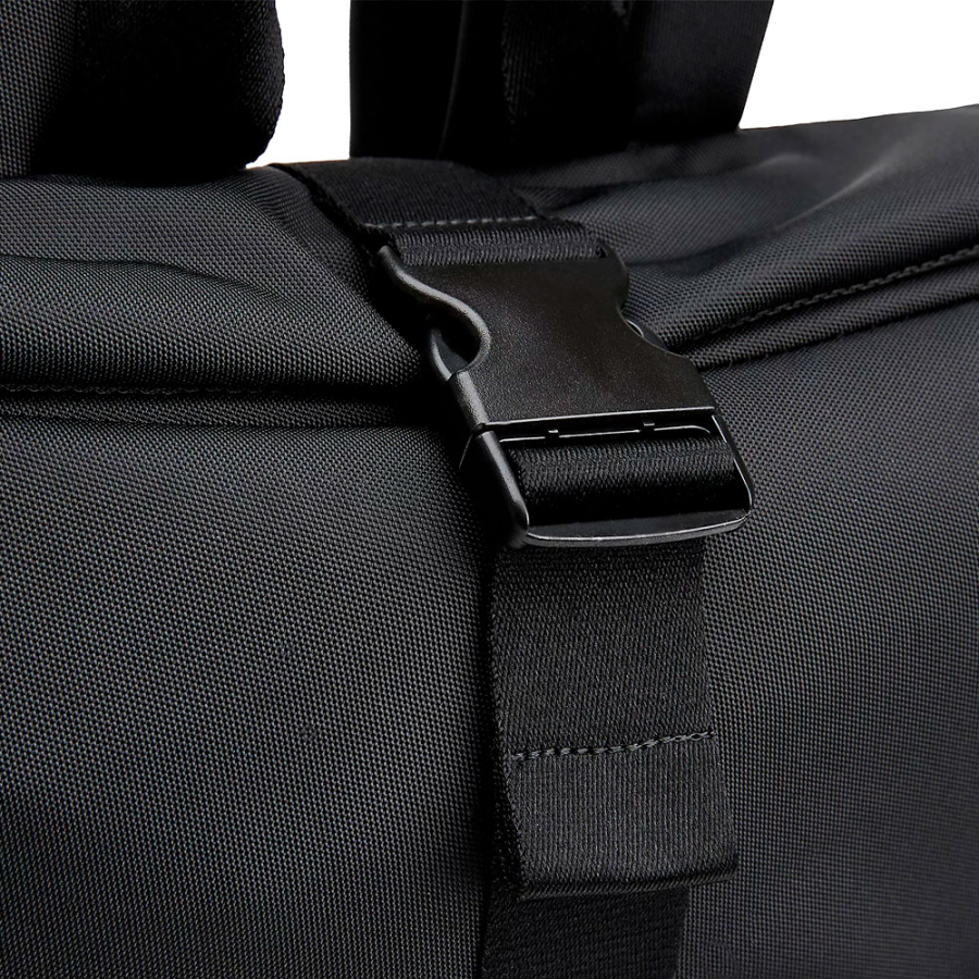 mochila-essential-enrollable mochila-essential-enrollable