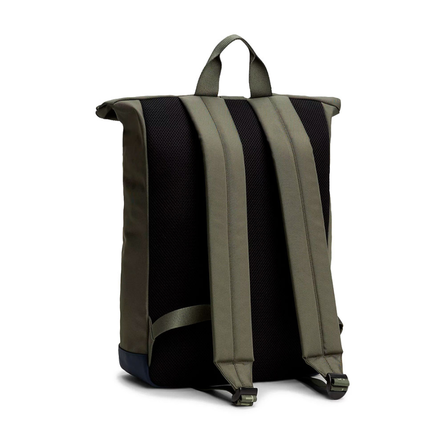 mochila-essential-enrollable mochila-essential-enrollable