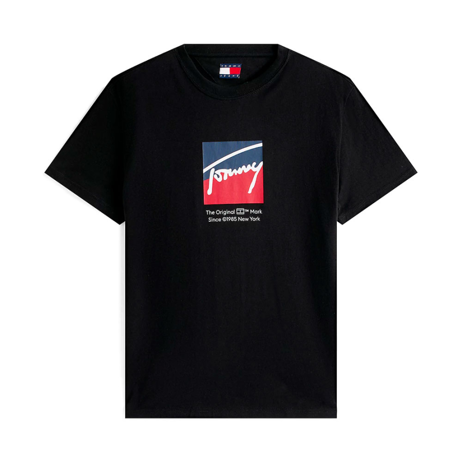 camiseta-con-logo-distintivo camiseta-con-logo-distintivo