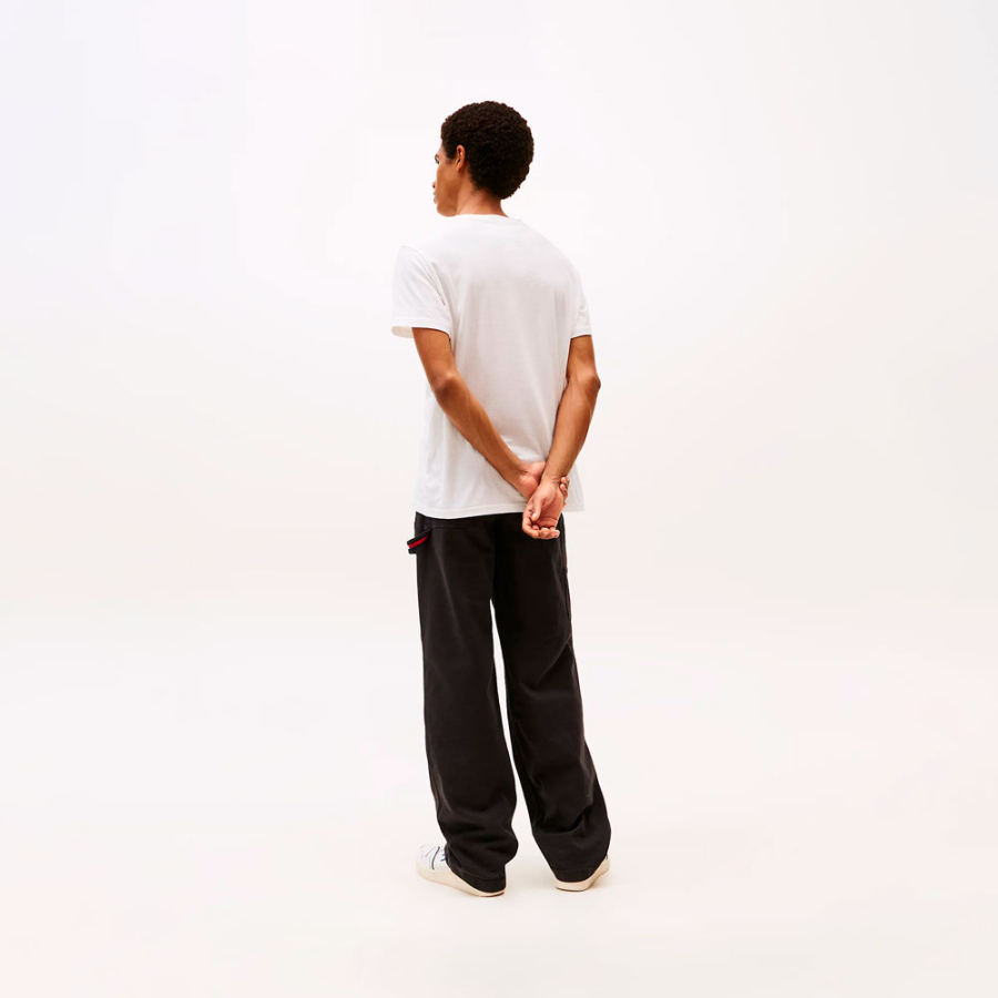 camiseta-slim-con-logo-lineal camiseta-slim-con-logo-lineal