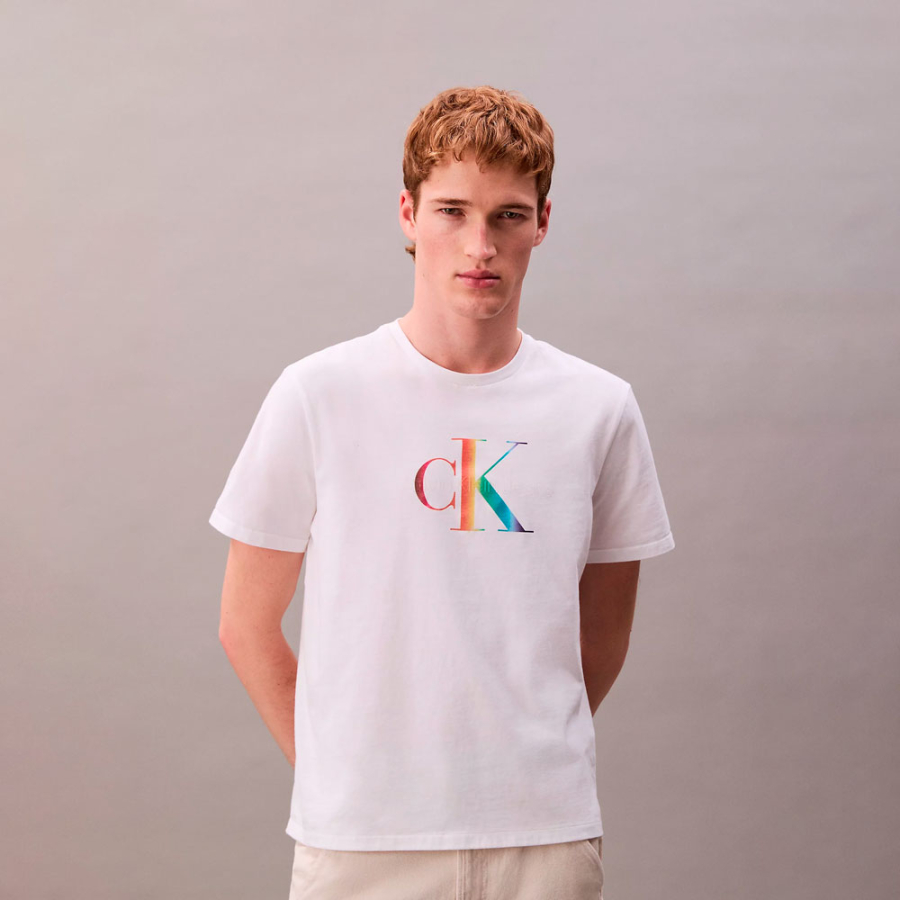 camiseta-con-monograma-arcoiris-pride camiseta-con-monograma-arcoiris-pride