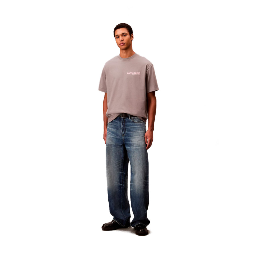 calvin-klein-loose-logo-t-shirt calvin-klein-loose-logo-t-shirt