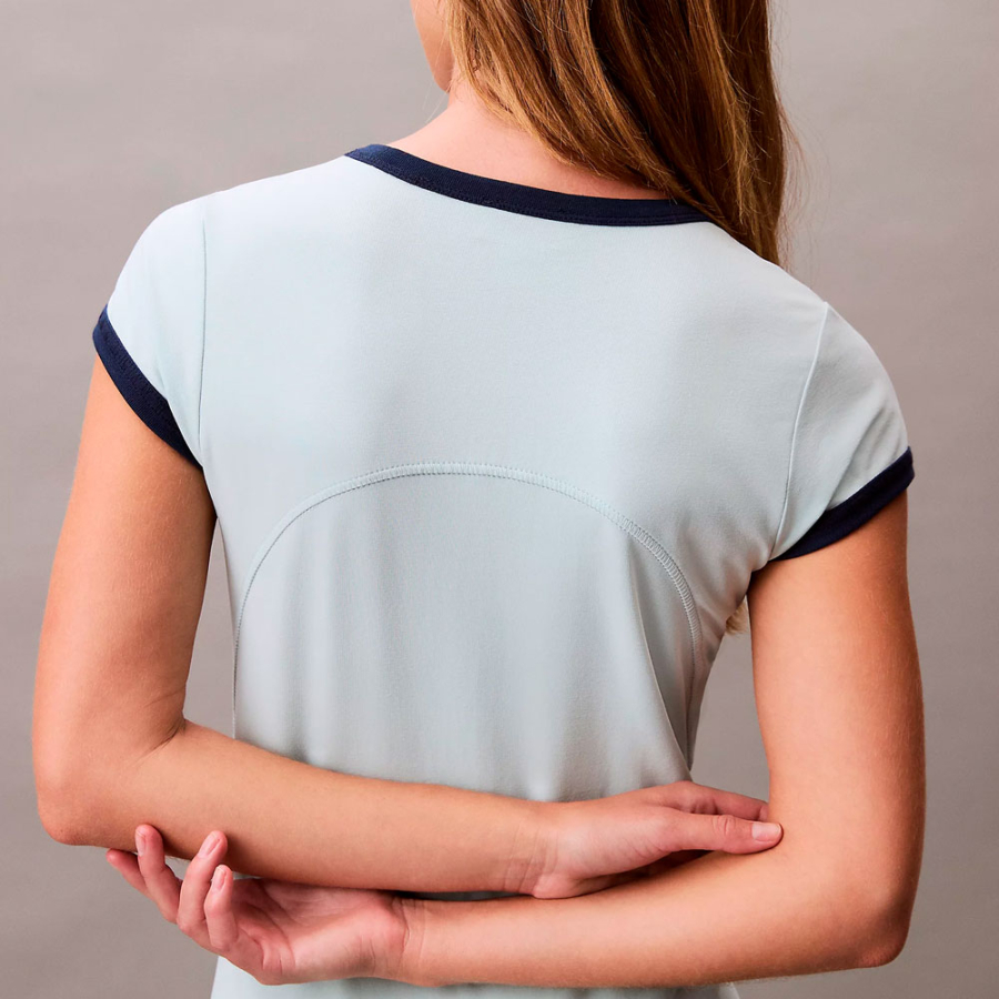 hemdblusenkleid-mit-logo hemdblusenkleid-mit-logo