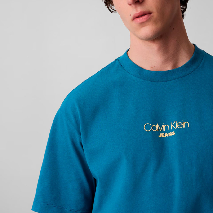 t-shirt-ample-avec-logo-graphique