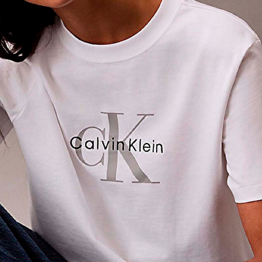 t-shirt-mit-monogramm-logo t-shirt-mit-monogramm-logo