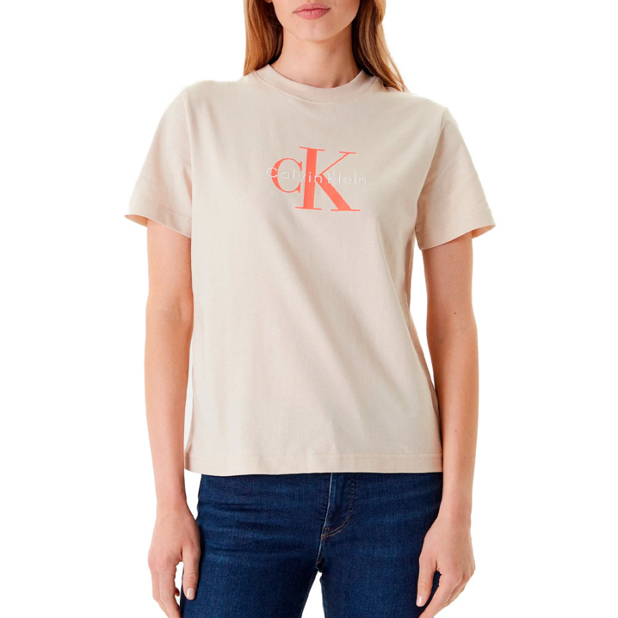 camiseta-con-logo-monograma camiseta-con-logo-monograma