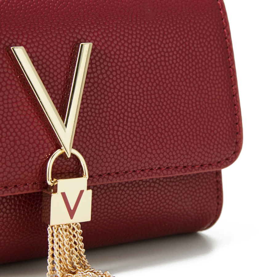sac-divina sac-divina