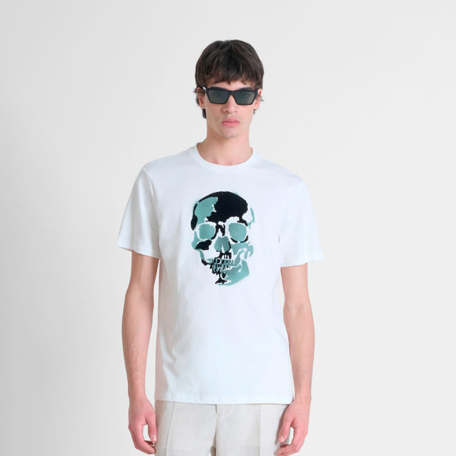 camiseta-regular-fit-com-estampa-de-borracha camiseta-regular-fit-com-estampa-de-borracha