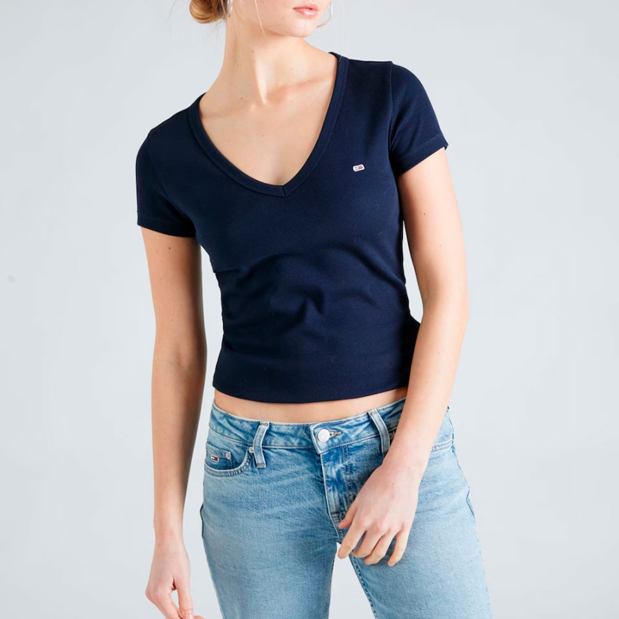 essential-t-shirt-mit-v-ausschnitt