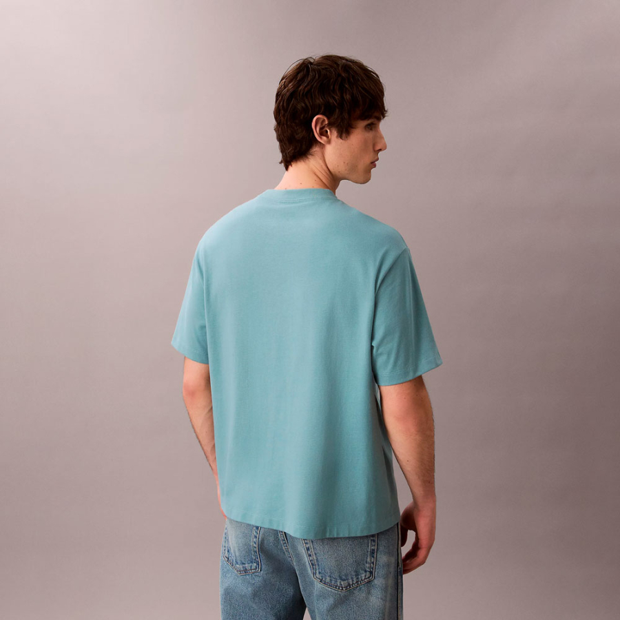 loose-fit-graphic-logo-tee-with-lettering