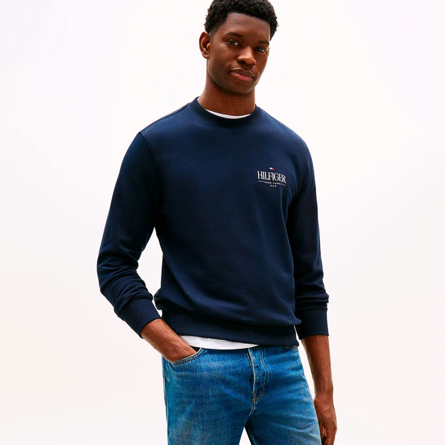 sweatshirt-mit-rundhalsausschnitt-und-logo sweatshirt-mit-rundhalsausschnitt-und-logo