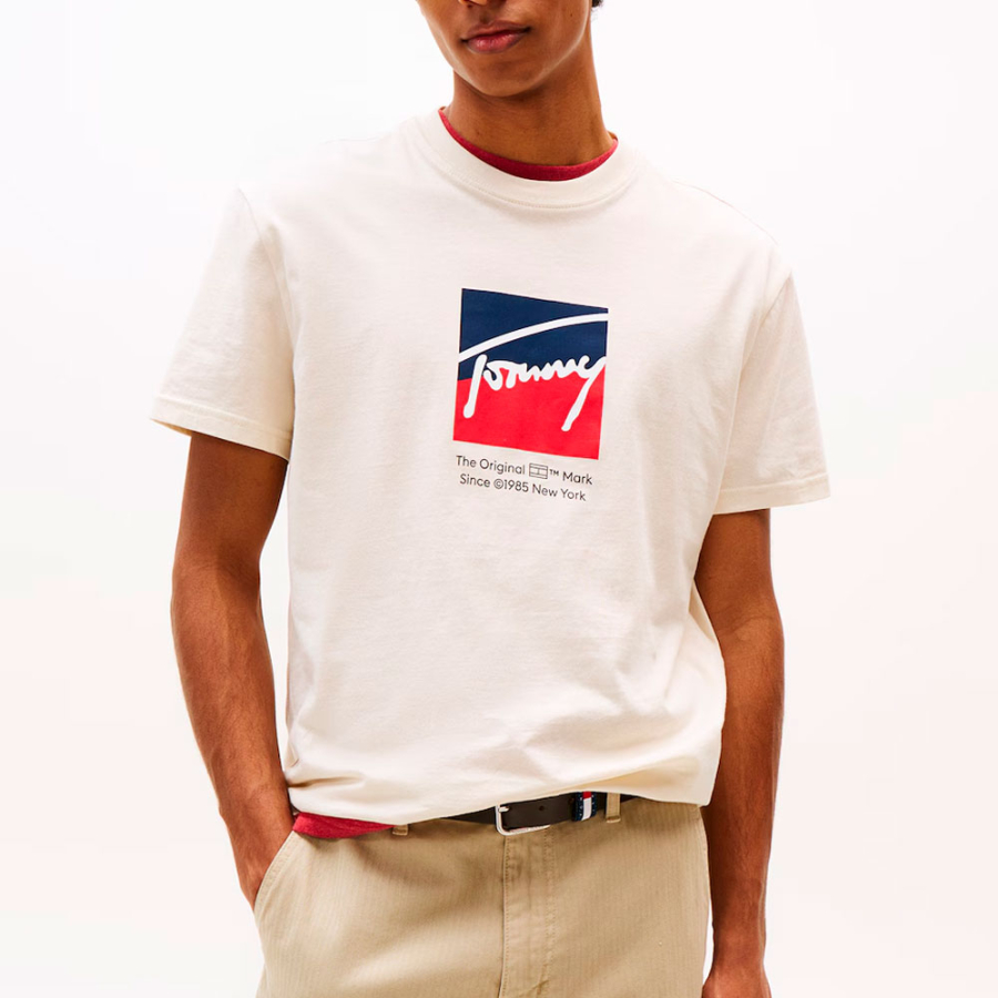 t-shirt-mit-markantem-logo t-shirt-mit-markantem-logo