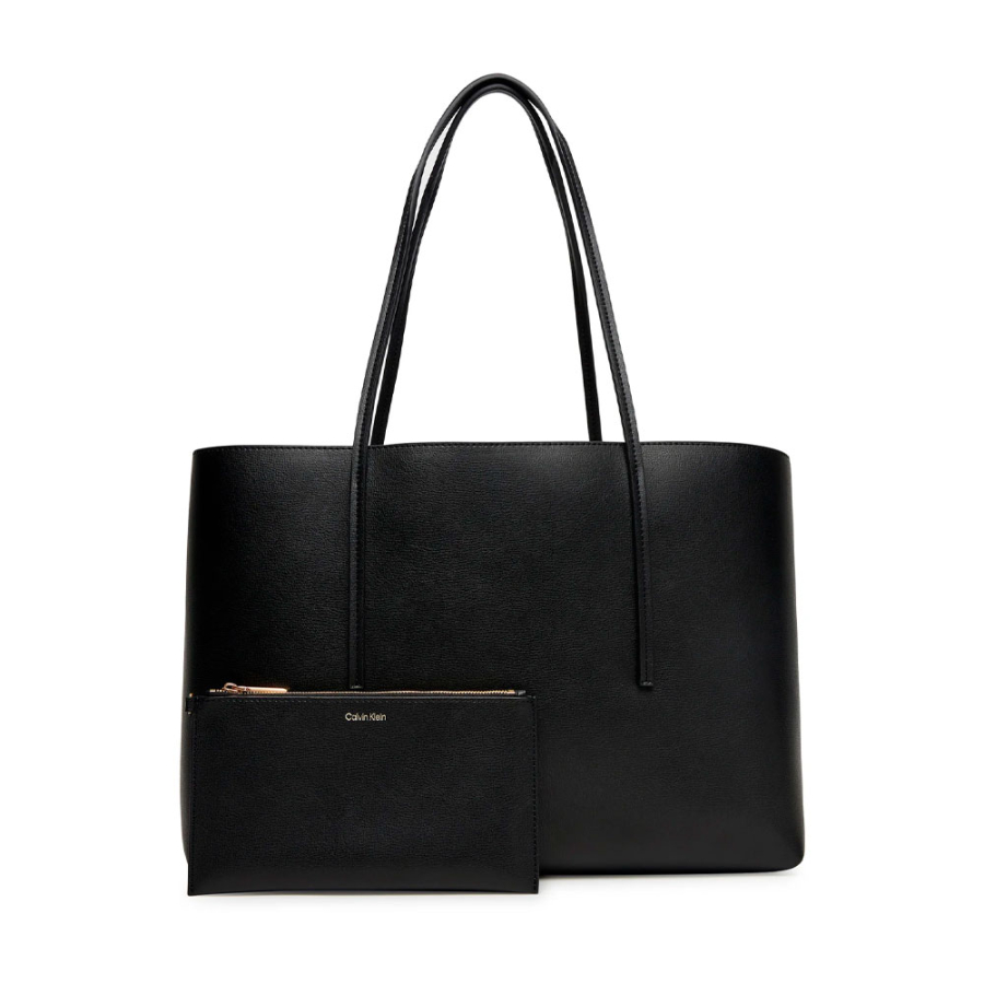 sac-fourre-tout-avec-logo-en-aluminium sac-fourre-tout-avec-logo-en-aluminium