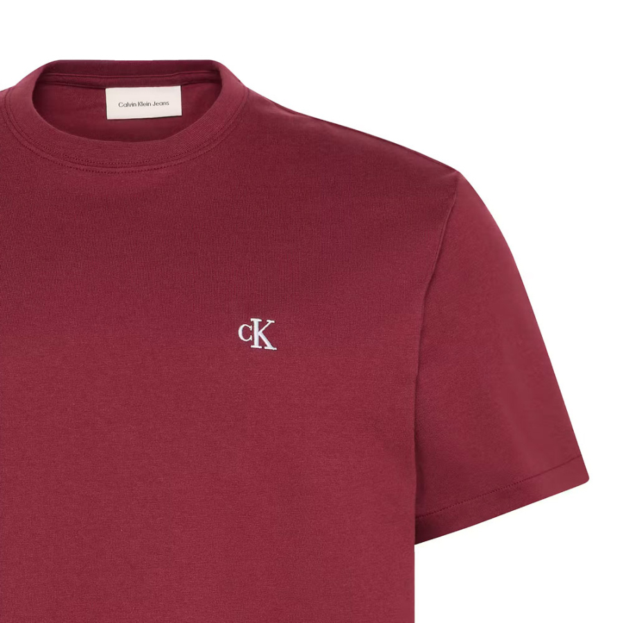 loose-fitting-t-shirt-with-embroidered-monogram-logo