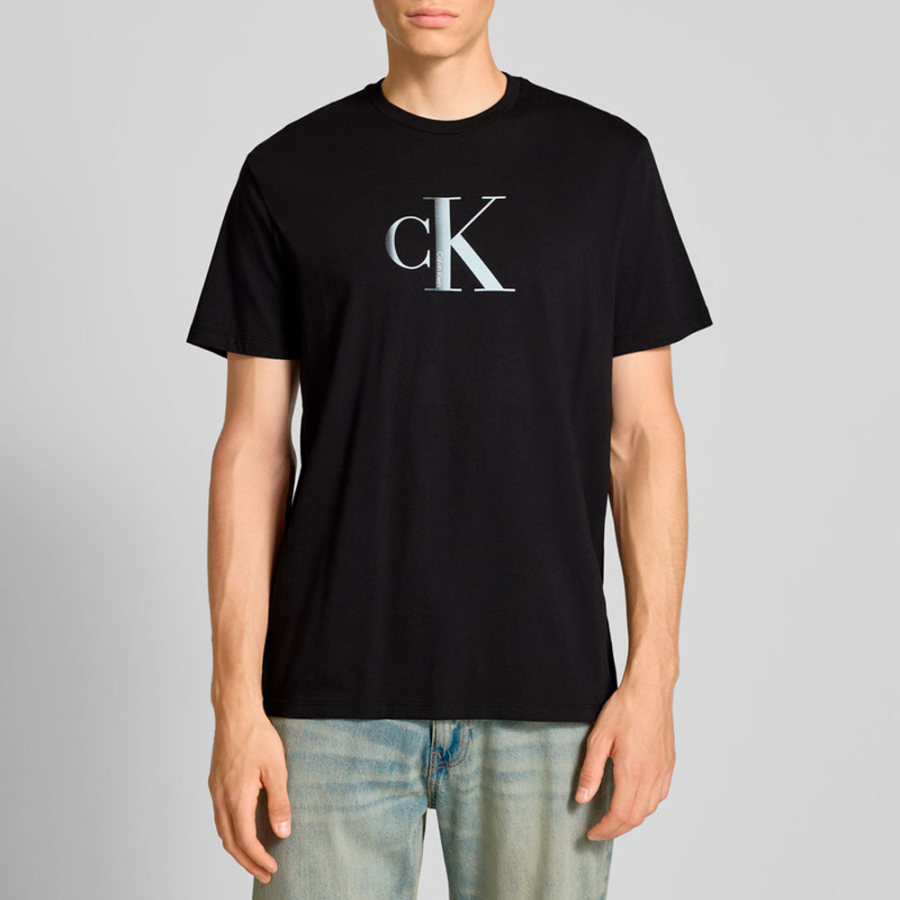 center-monogram-classic-t-shirt center-monogram-classic-t-shirt