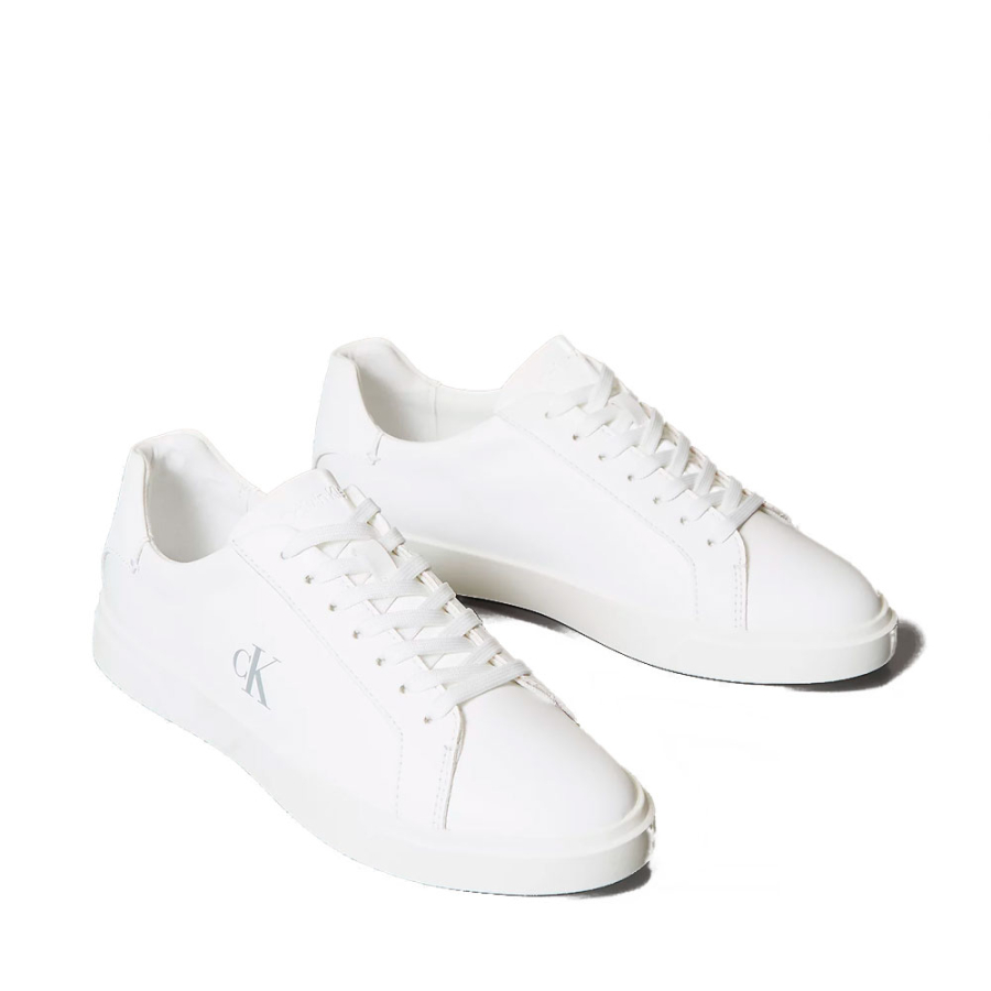 leder-sneaker-mit-markantem-logo leder-sneaker-mit-markantem-logo