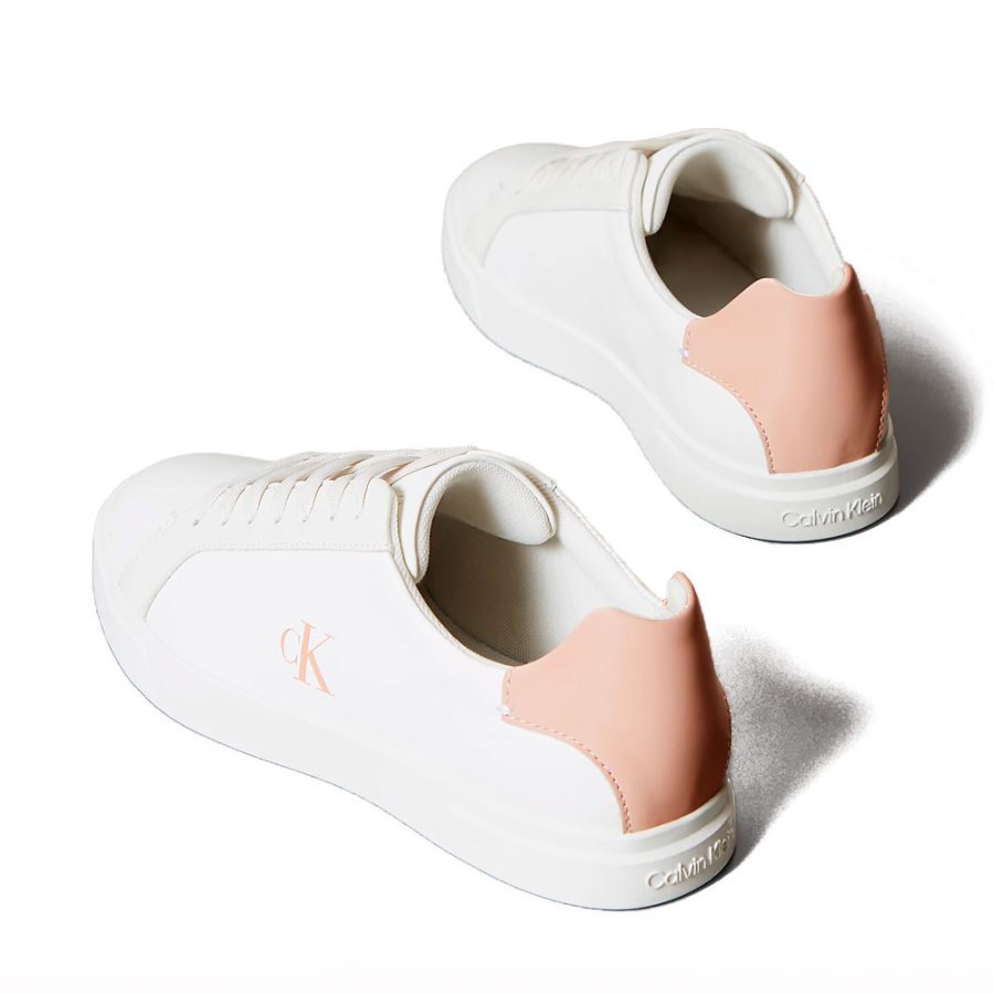 sneakers-in-pelle-con-logo-distintivo sneakers-in-pelle-con-logo-distintivo