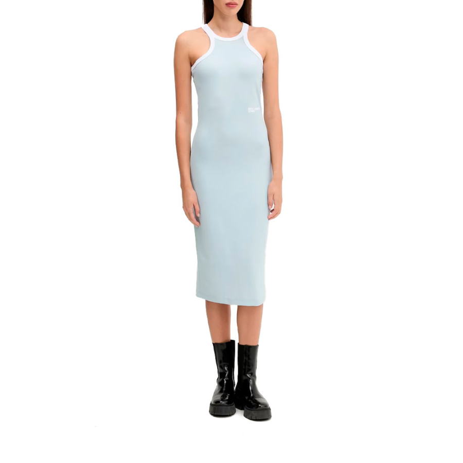 kleid-mit-olympischem-ruckendesign kleid-mit-olympischem-ruckendesign