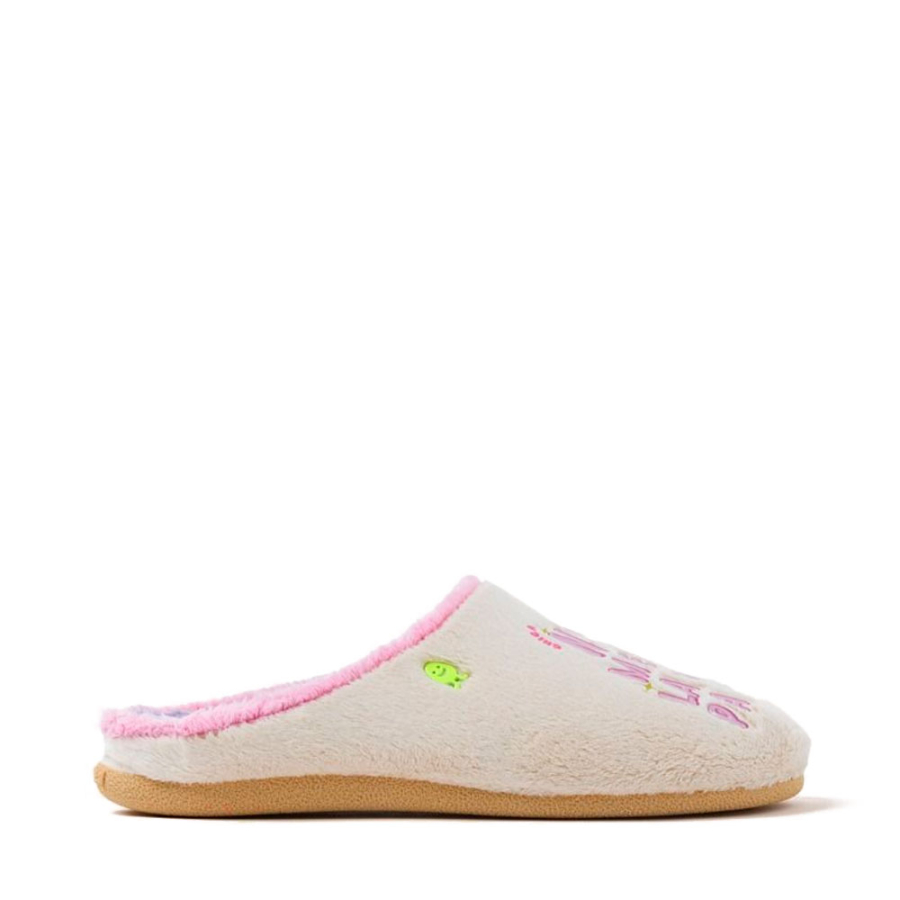 sapatos-peludos-scanlon-com-desenho-e-frase
