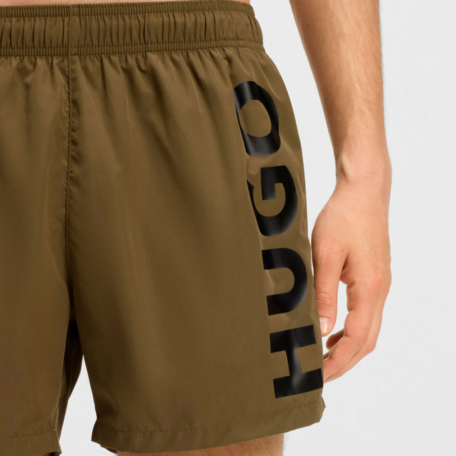 quick-drying-swim-shorts-with-vertical-logo-print