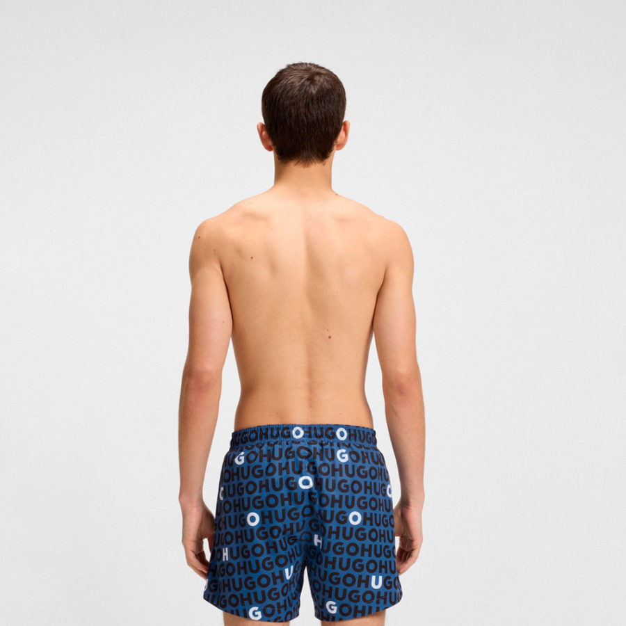 banador-tipo-shorts-con-estampado-de-logos-y-cordon-en-la-cintura