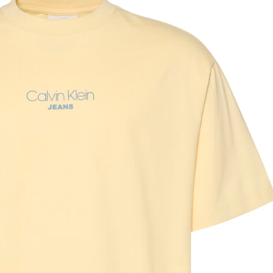 camiseta-folgada-com-logo-grafico camiseta-folgada-com-logo-grafico