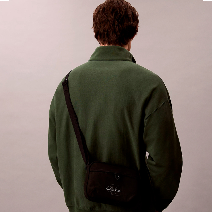 water-repellent-twill-crossbody-bag