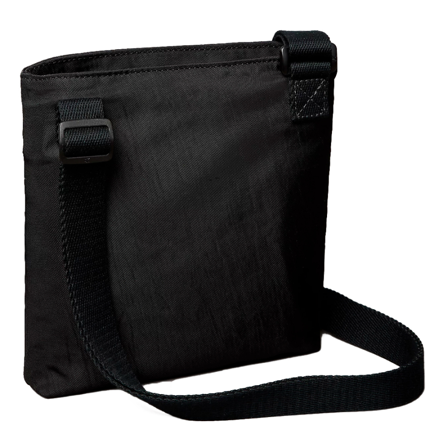 bolsa-plana-de-nailon-con-logo-monograma bolsa-plana-de-nailon-con-logo-monograma