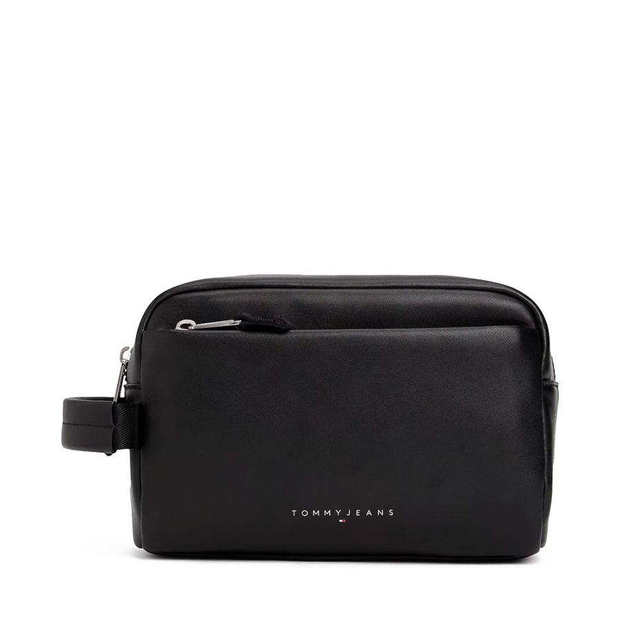 toiletry-bag-with-logo