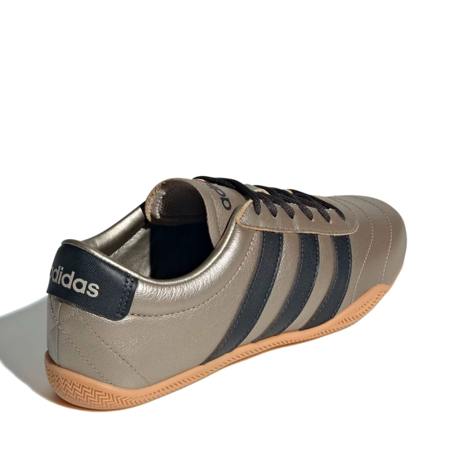 grand-court-lo-sneakers