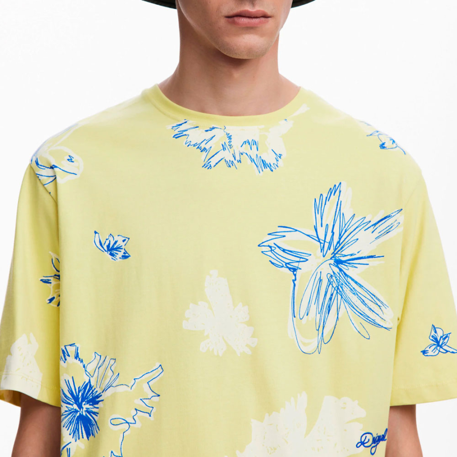 Short-sleeved leaf t-shirt