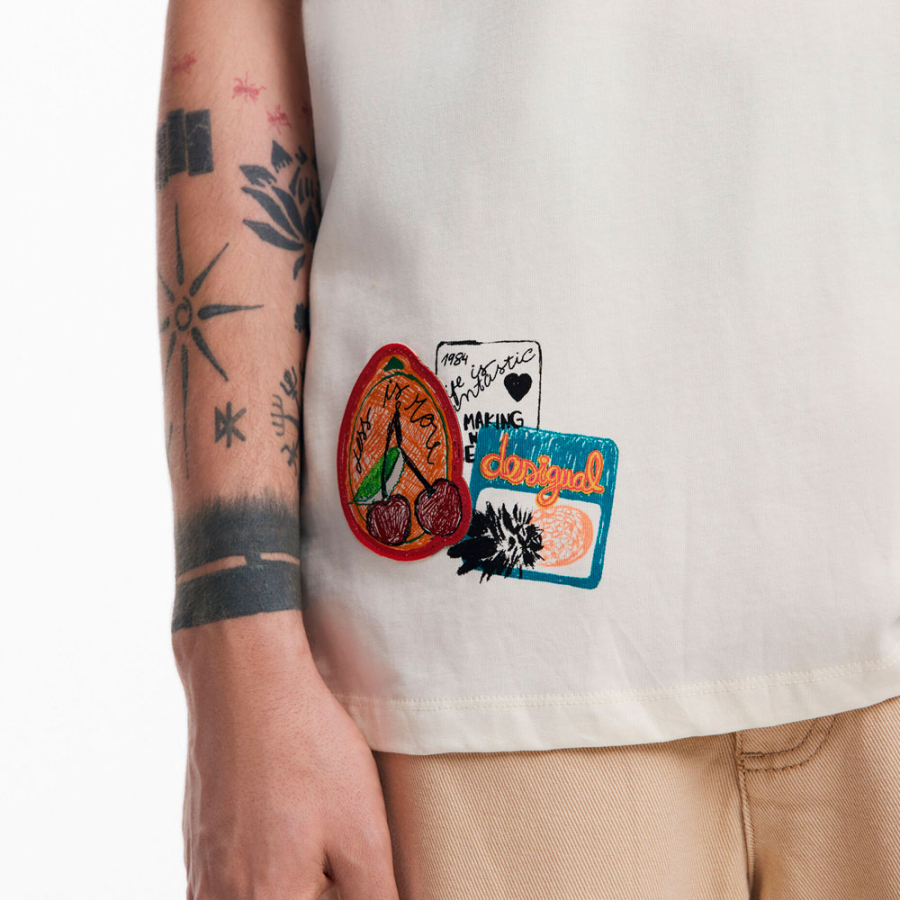 camiseta-bordada-de-manga-curta camiseta-bordada-de-manga-curta